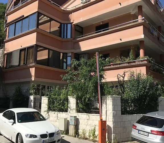 Apartments Zvicer - Milica