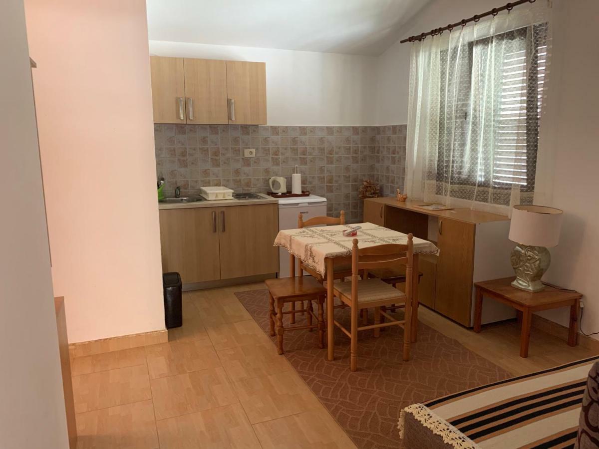 Apartment Apartments Zvicer - Milica *